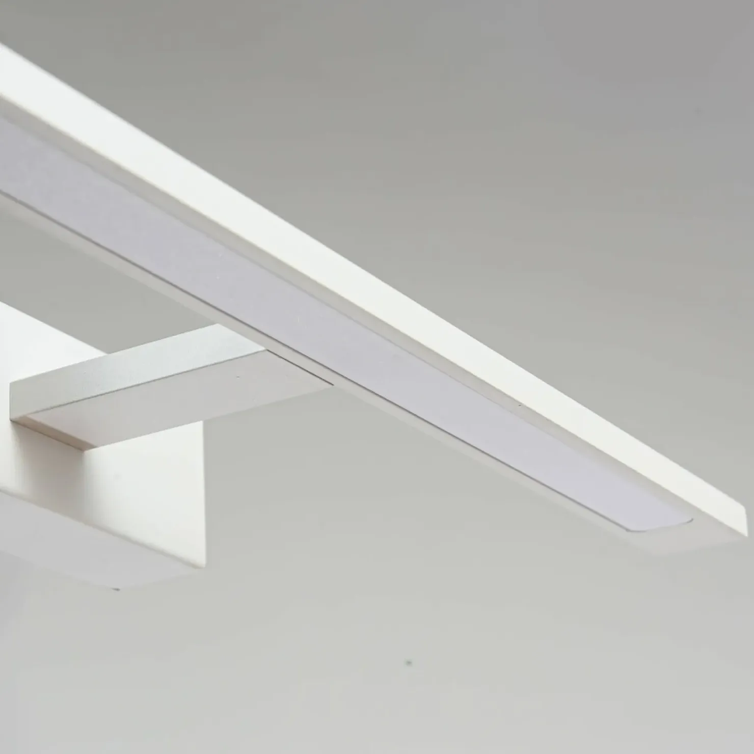 Biała lampa LED nad lustro 41cm LED GS-LWB-12W WH ISLA | Kaja*Sklep Kaja Outlet