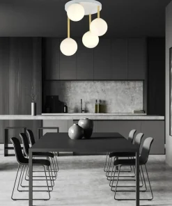 Biało-złota lampa sufitowa z kulistymi kloszami 1261/4 z serii DOLCE*Sklep Kaja Clearance