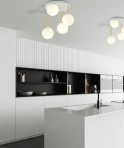 Biało-złota lampa sufitowa z kulistymi kloszami 1261/4 z serii DOLCE*Sklep Kaja Clearance