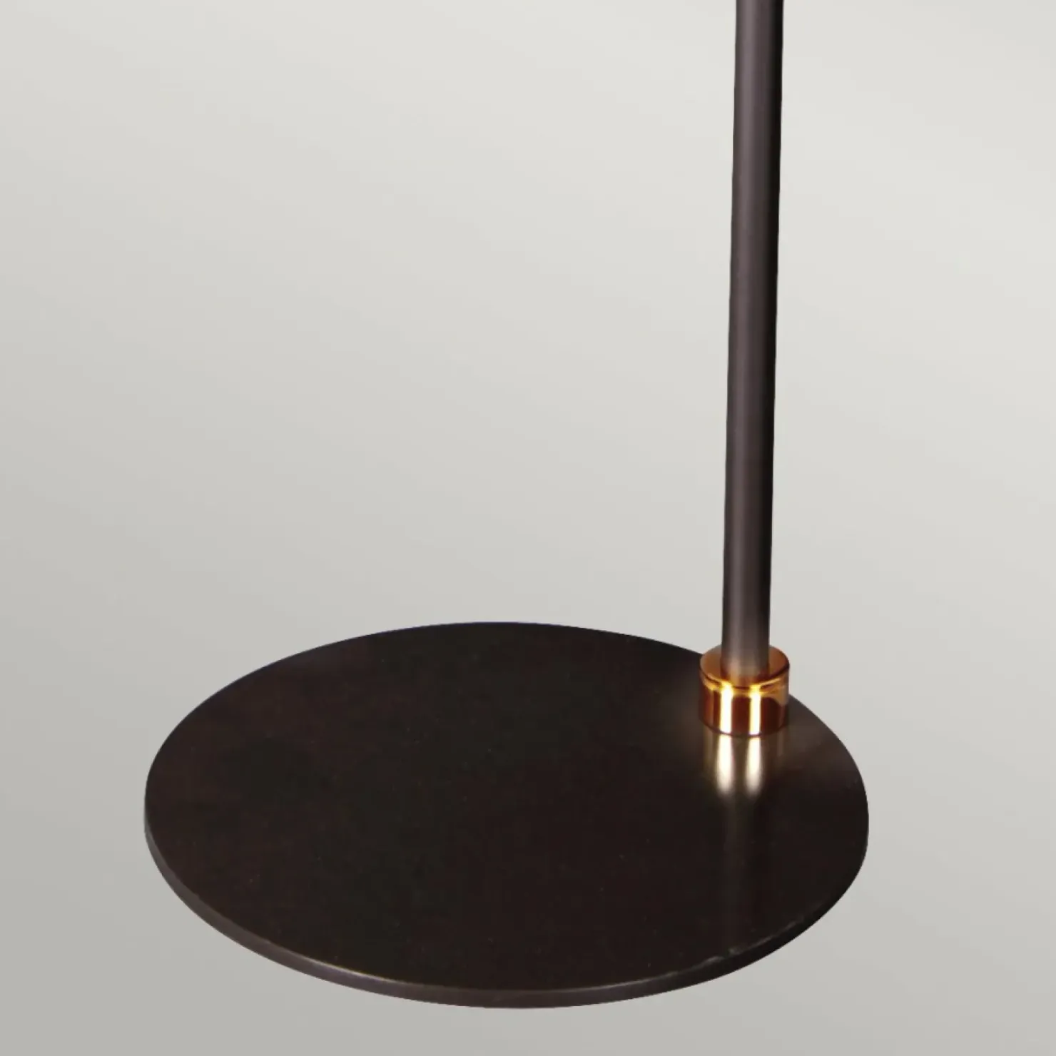 Czarna lampa podłogowa z abażurem BALANCE-FL-BKPB z serii BALANCE*Sklep Kaja Discount
