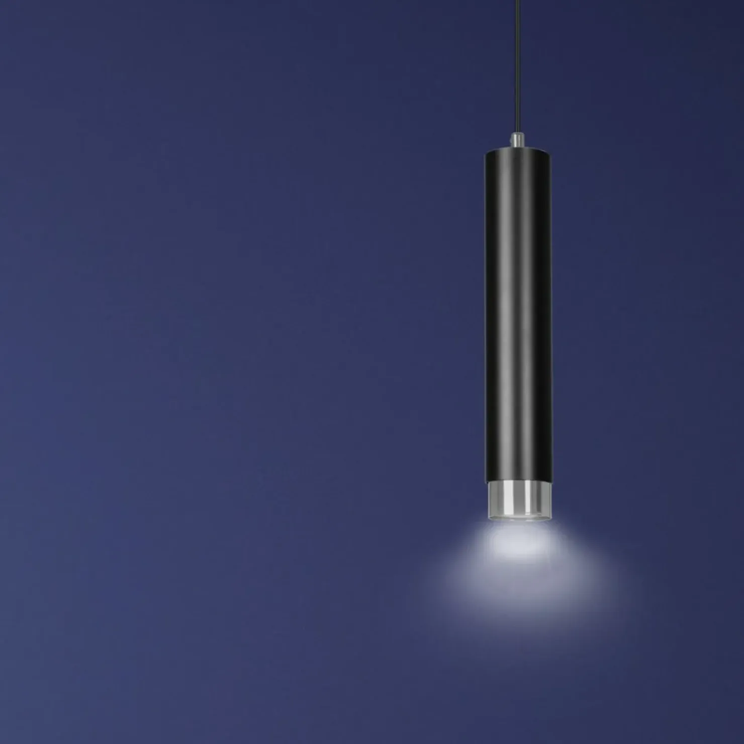 Best Sklep Kaja Czarna lampa wisząca ze srebrnymi zrobieniami 643/1 | Kaja Oświetlenie