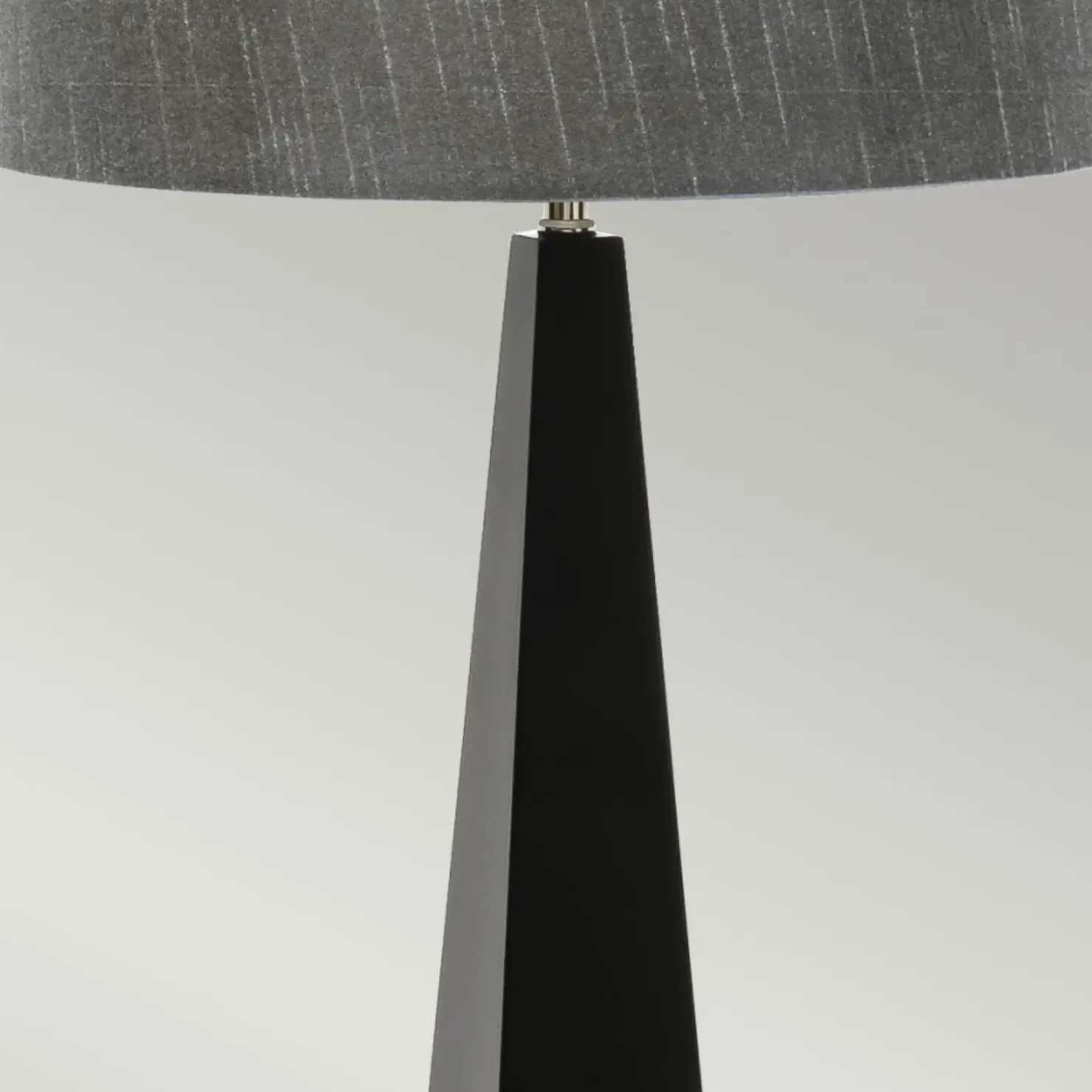 Czarna lampka stołowa z abażurem ASCENT-TL-BLK z serii ASCENT*Sklep Kaja Online