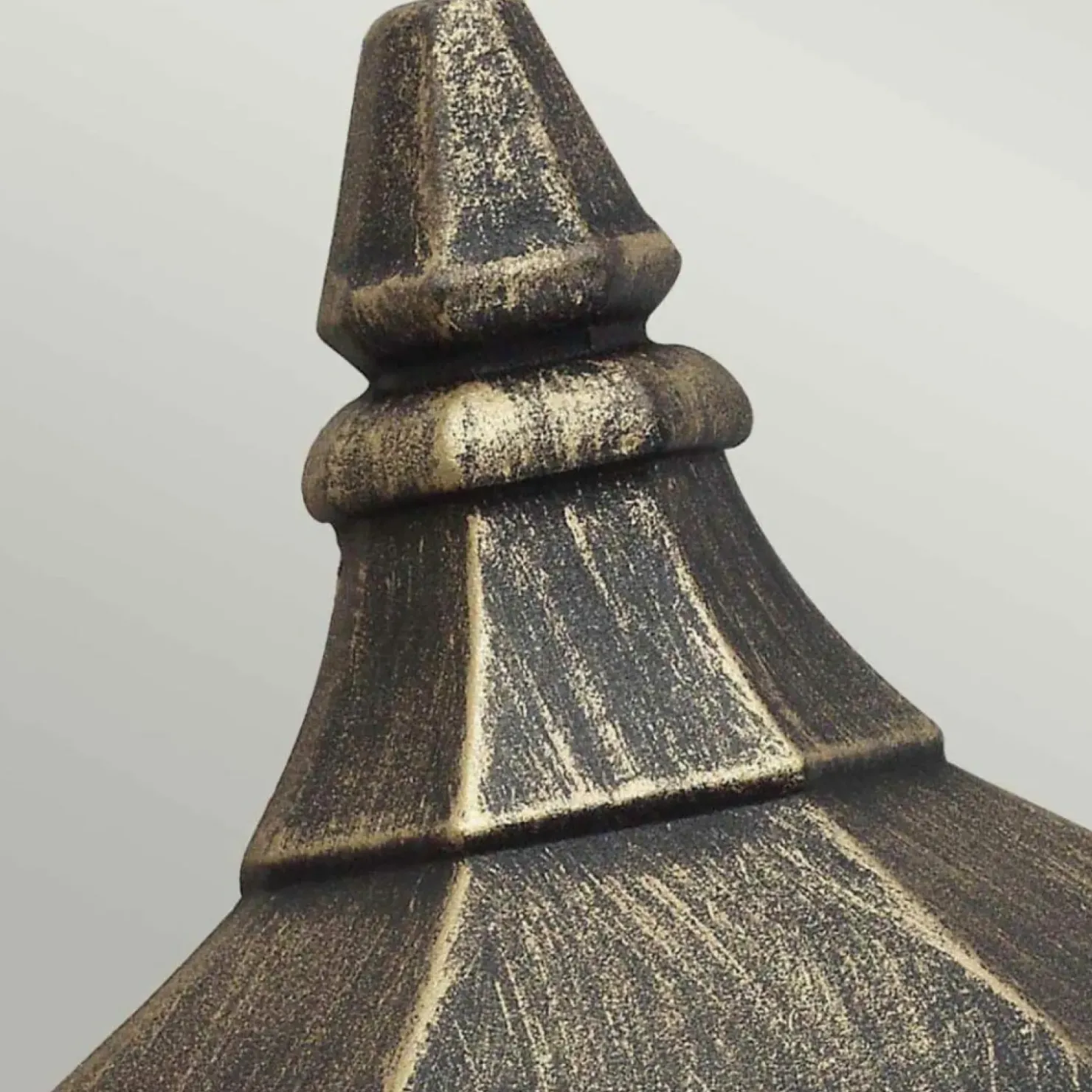 Czarno-złota lampa elewacyjna GZH-CKL7 z serii CRICKLADE*Sklep Kaja Fashion