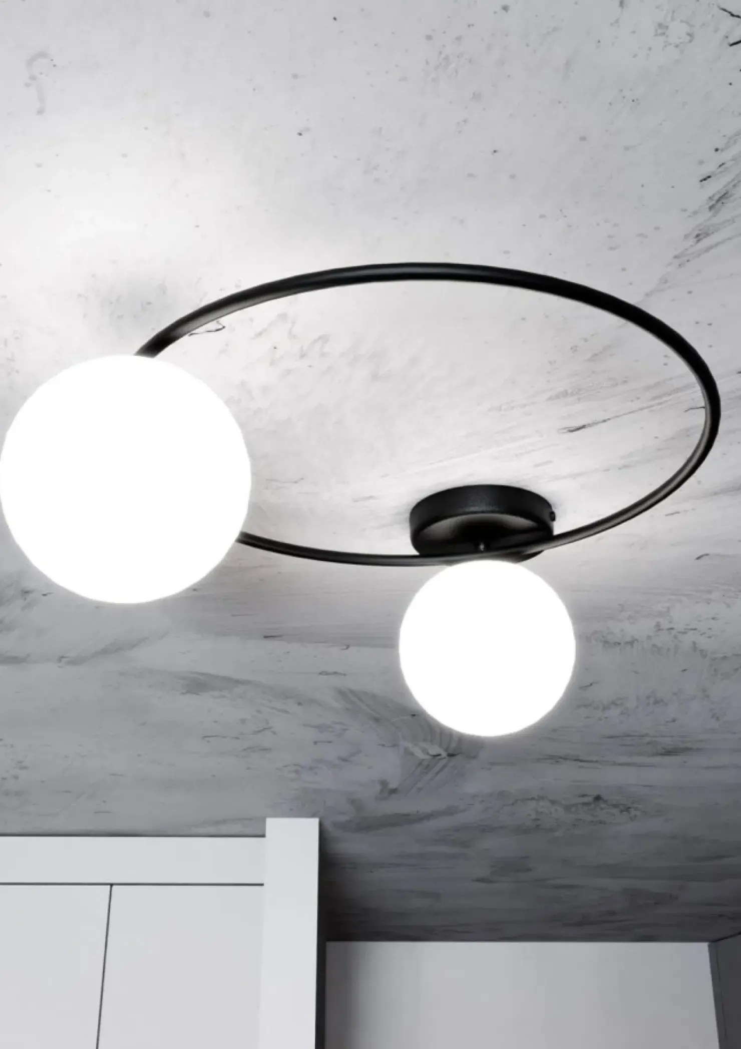 Czarny okrąg sufitowy z białymi kulami 1257/2 z serii SOPRA | Kaja*Sklep Kaja Flash Sale