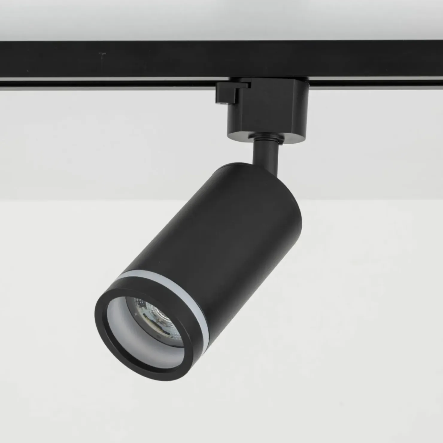 Czarny reflektor, ruchoma tuba 1-fazowa TK 6897 TRACER | Kaja*Sklep Kaja Flash Sale