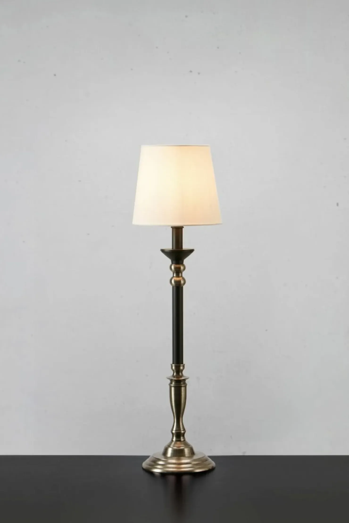 Elegancka lampka stołowa na smukłej nodze 108680 GENT | Kaja*Sklep Kaja Clearance