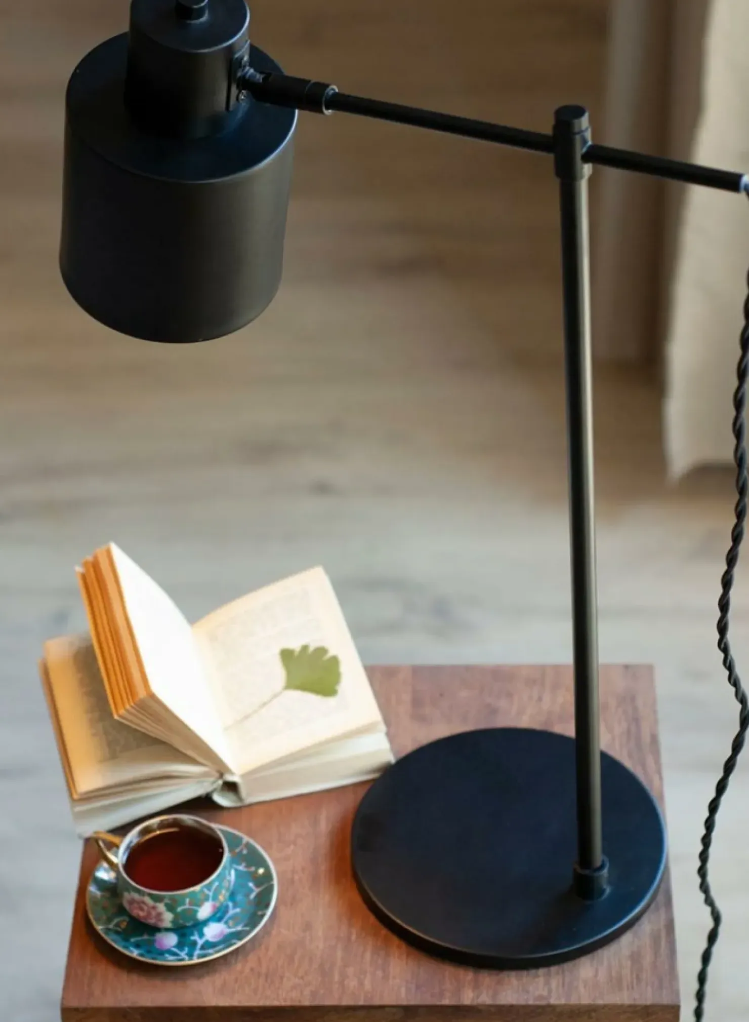 Lampka biurkowa z regulowanym ramieniem MX T0025 BLACK | Kaja*Sklep Kaja New