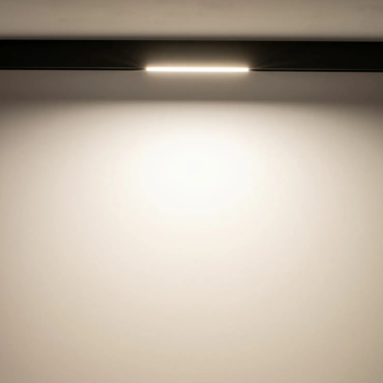 Listwa LED do szynymagnetycznej 1F 10143 LVM LINE LED | Kaja*Sklep Kaja Online