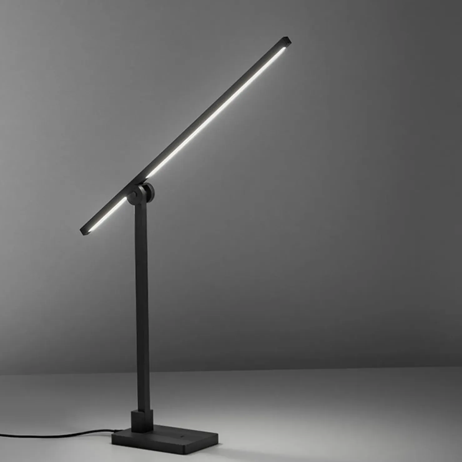 Minimalistyczna czarna lampka biurkowa LED 4407-18 z serii PURE-GRAFO*Sklep Kaja Outlet