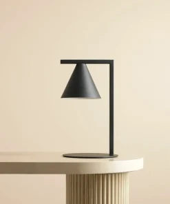 Minimalistyczna, geometryczna lampka biurkowa 1108B1 z serii FORM*Sklep Kaja Store