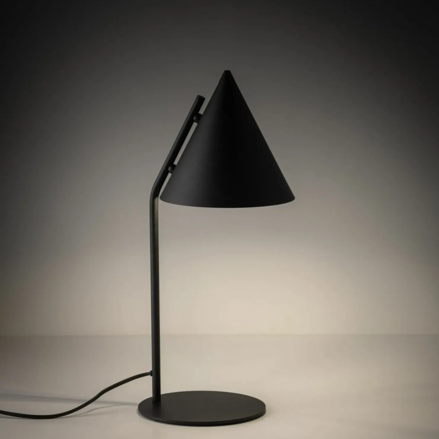 Nowoczesna lampka stołowa - stożek TK 16009 CONO BLACK | Kaja*Sklep Kaja Sale