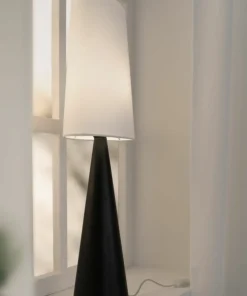 Stylowa lampka stołowa ze stożkową podstawą 108597 z serii CONUS*Sklep Kaja Shop