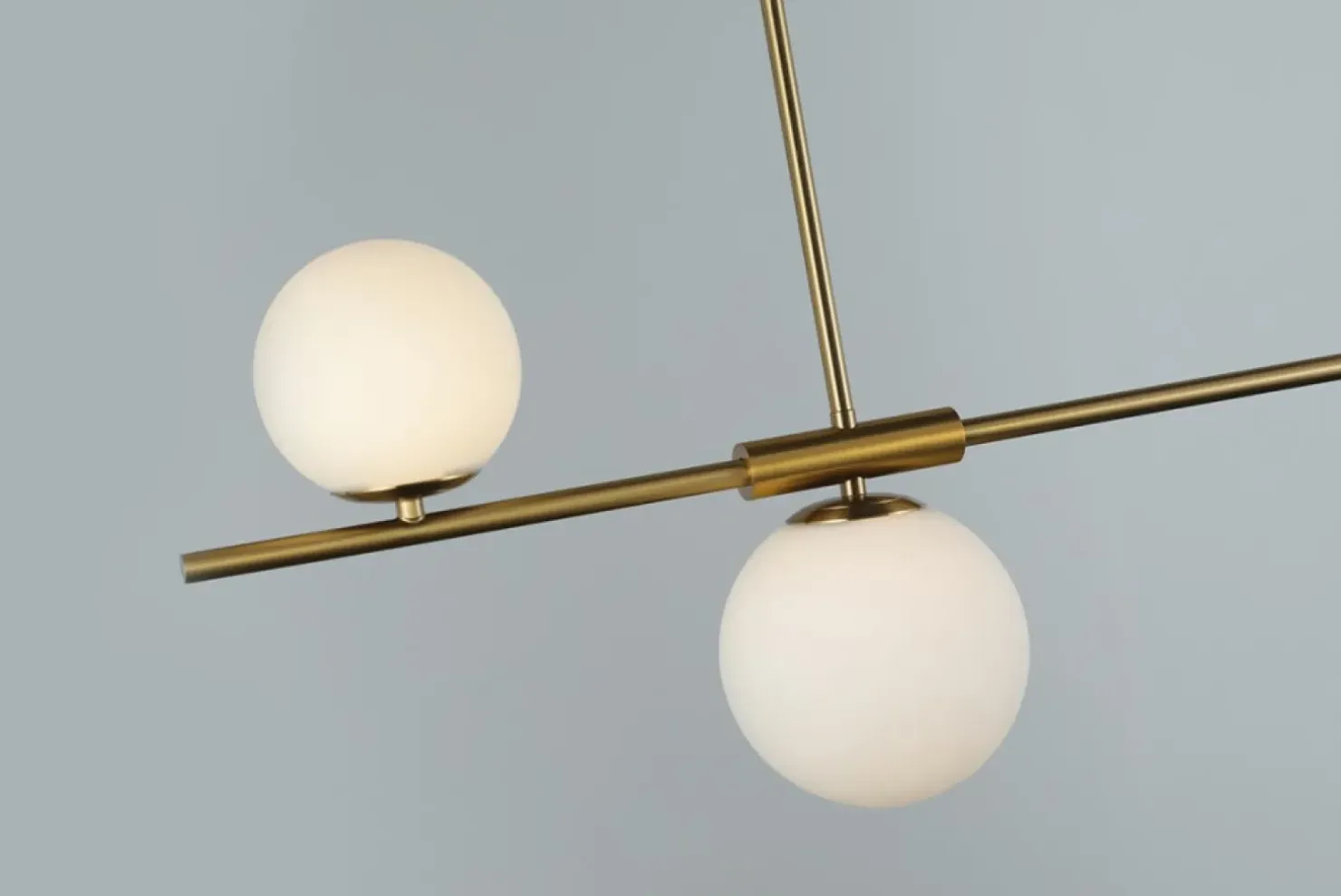 Outlet Sklep Kaja Złota lampa wisząca z białymi kloszami AZ4419 SANTANDER | Kaja złoty